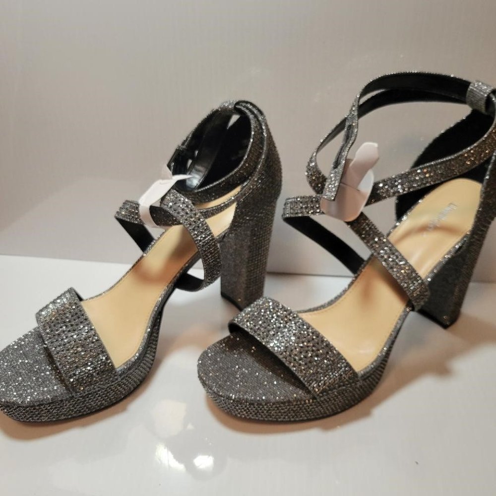 Limelight Lainey Women’s Sparkle Platform Block Heel Pewter Sandals Size 11